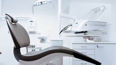 How to Find a Cosmetic Dentist Who Will Fit Your Needs
